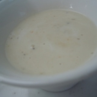 ジャガイモの簡単チーズスープ